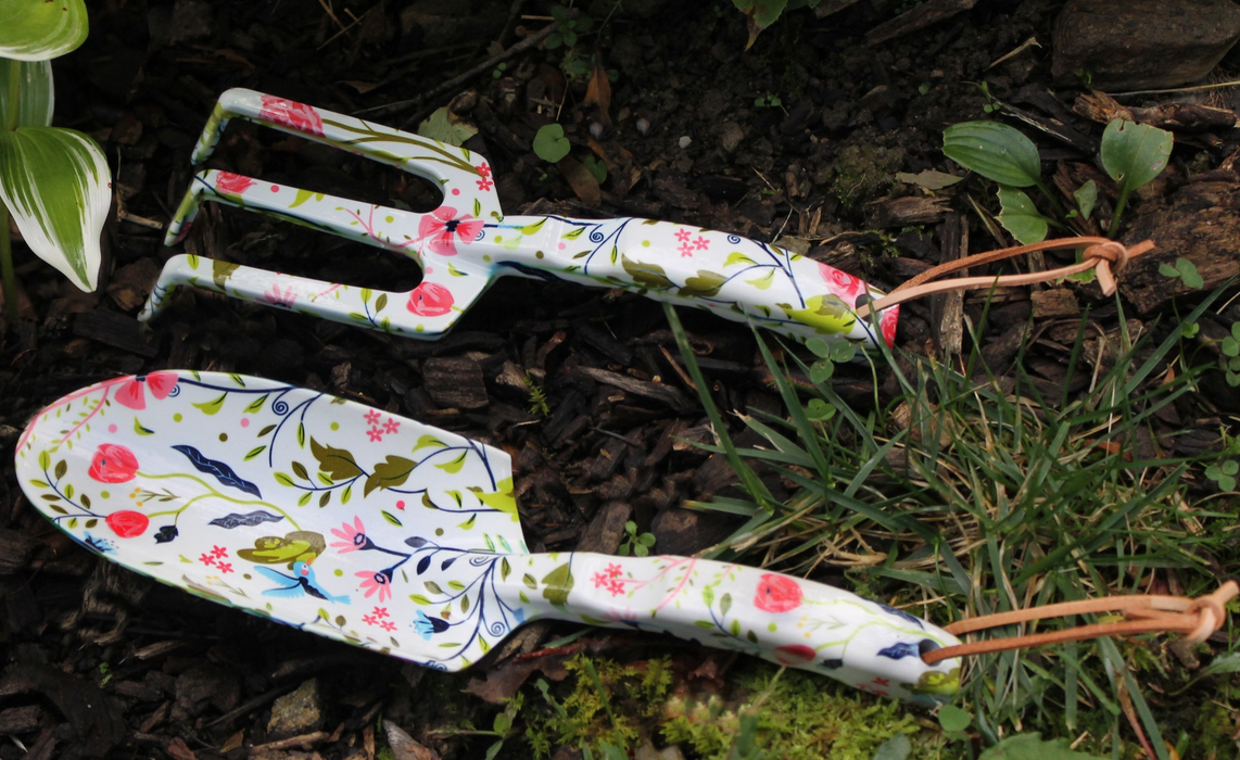 Garden Tool Trowel "Garden of Paradise Print"